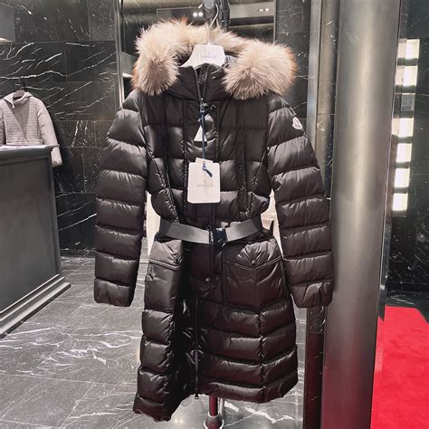 moncler maya yupoo.